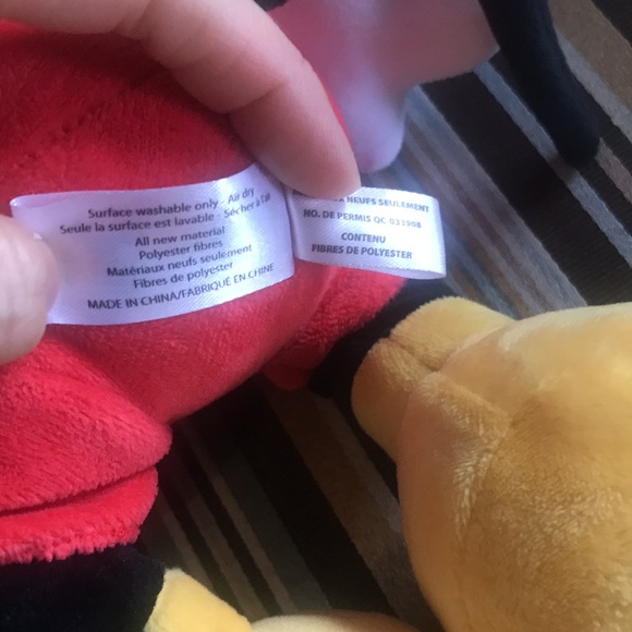 Disney Mickey medium 17” plush perfect condition - Picture 6 of 6